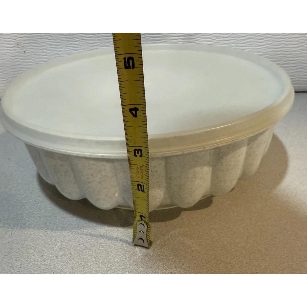 Vintage Tupperware 2 Piece Fluted Ring Jello‎ Mold  Green Speckle 1.4L